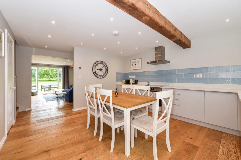 Holiday Lettings, Apuldram Bramley Cottage Baileys Estate Agent